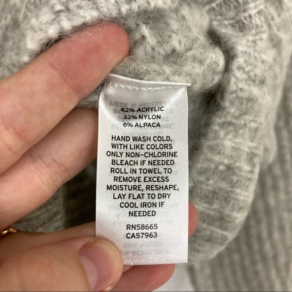 Leith Nordstrom NEW Womens Size Medium Gray Soft Turtleneck Sweater NWT - Picture 6 of 7